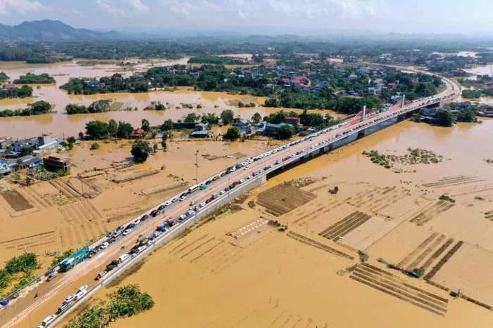 Thông tin từ Trung tâm Dự báo Khí tượng Thủy văn Quốc gia, lũ trên sông Cầu (Thái Nguyên) tại trạm Đáp Cầu có khả năng đạt đỉnh ở mức 7,4 m, trên báo động 3
