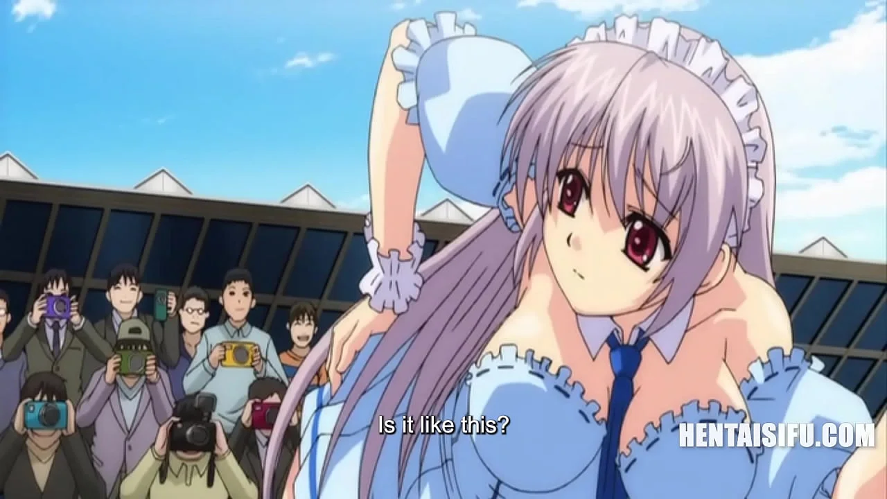 cosplay anime hentai nhân vật nữ mặc đồ hầu gái tạo dáng chụp ảnh