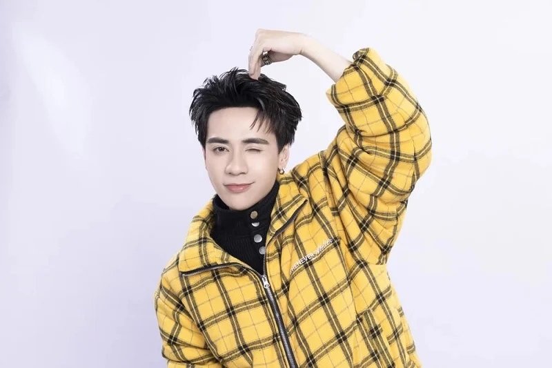 hinh-nen-quang-hung-masterd (13)