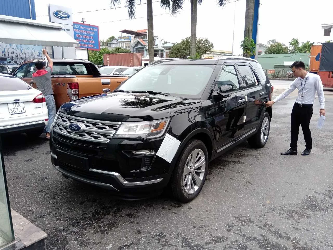 Ảnh Thực Tế Xe Ford Explorer Đen » Ford Hải Phòng