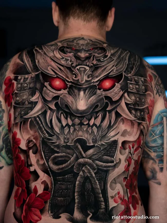 Thiết kế Hình xăm full lưng đẹp cho nam Mặt quỷ Hannya mắt đỏ ma mị phong cách Nhật Cổ do artist Rio thể hiện