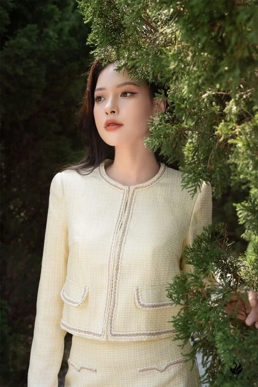 Update ngay tủ đồ Đông với chất dạ tweed sang chảnh, ấm áp! (2)