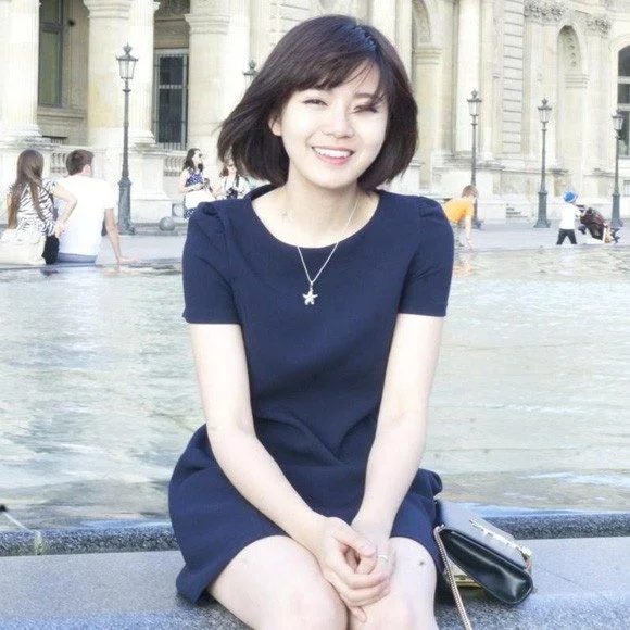 anh gai xinh viet nam voi nu cuoi toa nang